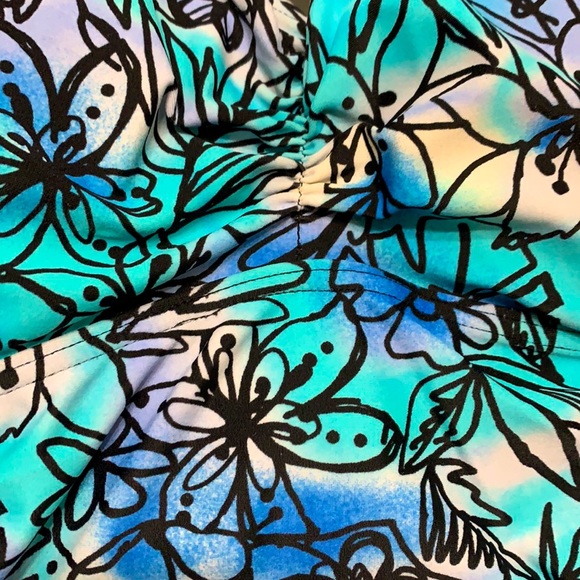 Multicolored Flower Print Tankini Swim Top - Picture 2 of 4